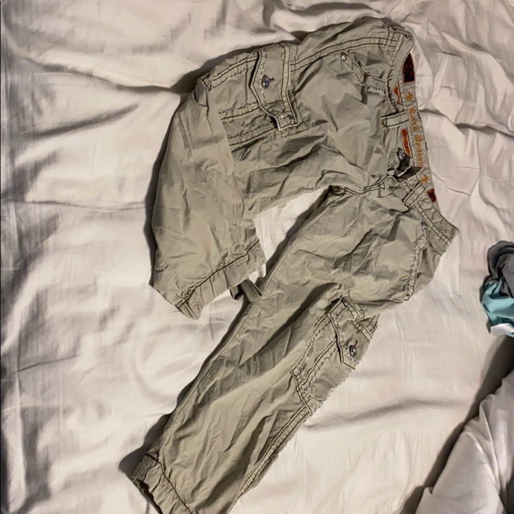 Rock revival Capris. Very cute and fun comfortable